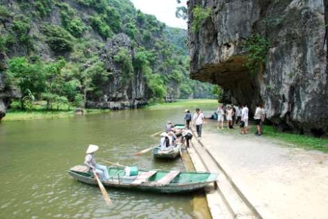 Ảnh 5 Bến Thái Vi bến Thánh Ảnh 6 Các ngấn nước biển cổ ở Tam Cốc – 2