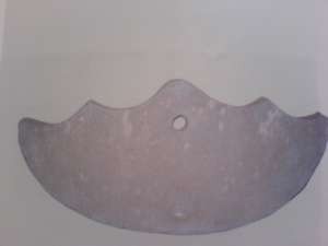 Rồng đá và khánh đá Vết tích điện Tường Quang Vết tích Gò Gạo gò chữ 10