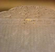 Các tấm bia tại từ đường họ Mạc Gian thờ vua Mạc Đăng Dung và vua Mạc 7