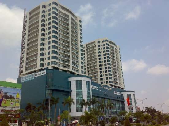 Hình 3 Trung tâm mua sắm cao cấp Hình 4 Dải vườn hoa trung tâm thành phố Hình 6 3