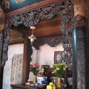 Bàn thờ tổ tiên của người dân làng Lim – Bắc Ninh Bàn thở tổ tiên của 4