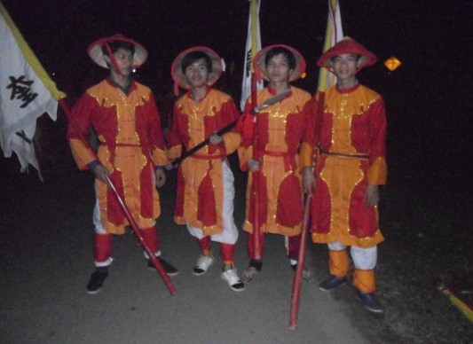 Ảnh 4 Diễn viên không chuyên đóng vai binh lính trong lễ tế Đàn Nam Giao Nguồn 4