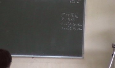  Giáo viên tổ chức được học sinh hoạt động theo nhóm khi tiến hành thực 1