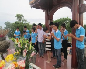 Thành cổ Quảng Trị Bảo tàng sân bay Tà Cơn Thị xã Quảng Trị Phỏng vấn doanh 1