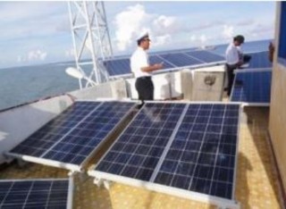 Hình 1 18 Dàn pin NLMT trên đảo Trường Sa 1 6 2 Ứng dụng hệ thống sục khí sử 6