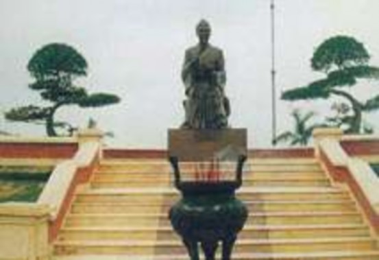 Trạng trình Nguyễn Bỉnh Khiêm Đ ình Nhân Mục Sân khấu múa rối nước 6