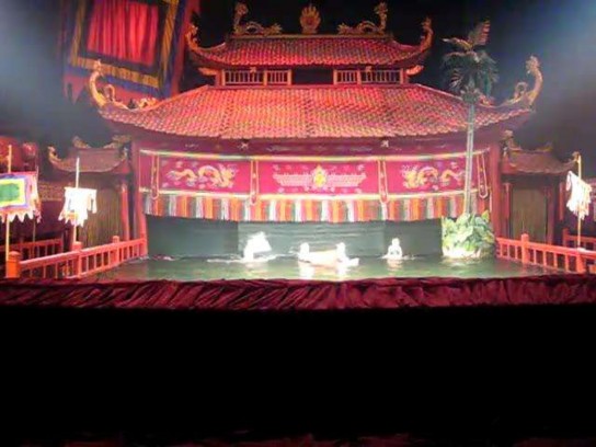 Sân khấu múa rối nước 8