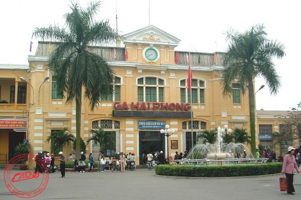 Hình 13 Ga Hải Phòng nay phía bên ngoài ga Hình 14 Ga Hải Phòng nay phía bên trong 12