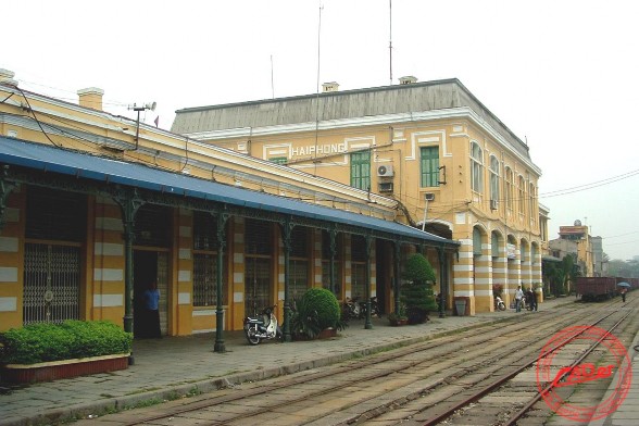 Hình 14 Ga Hải Phòng nay phía bên trong sân ga 13