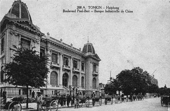 Hình 9 Ngân hàng Pháp Hoa Hình 10 Nay là Bảo tàng Hải Phòng Hình 11 Ga Hải 8