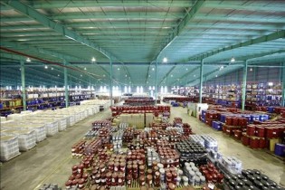 Hình 1 10 Lưu giữ hàng hóa chất trong kho Hình 1 11 Lưu giữ hàng hóa chất trong 6