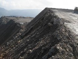 Hình 1 11 Hiện trạng bãi thải trong moong Lộ trí Đèo Nai 1 3 3 6 Bãi thải trong 7