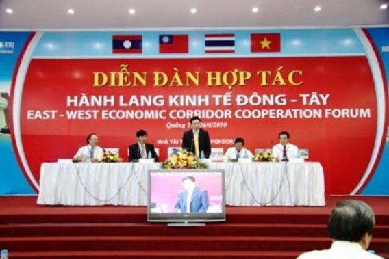 Diễn đàn hợp tác hành lang kinh tế Đông Tây 2010 Bộ trưởng ngoại giao Phạm 5