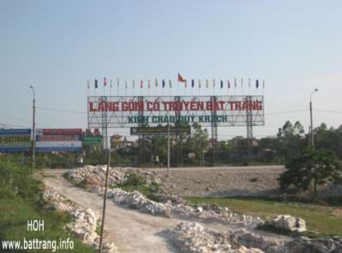 Làng gốm cổ truyền Bát Tràng kính chào quý khỏch Công việc tại một xưởng 2