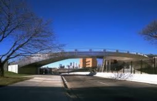 Cầu University ở Saskatoon Canada được đưa vào sử dụng từ năm 1916 Cầu 5