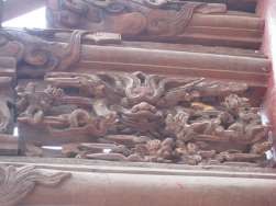 Bản ảnh số 57 Trang trí trên cốn gian giữa đình Tình Quang Đề tài rồng ổ 10