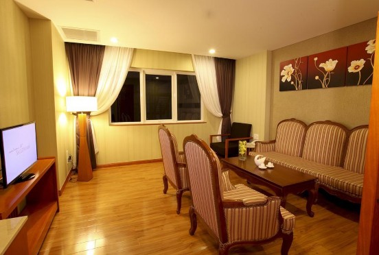 PHỤ LỤC 2 THỐNG KÊ MẪU KHẢO SÁT GIOITINH Frequency Percent Valid Percent Cumulative 3