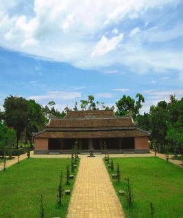 Tháp Phước Duyên và đại điện Chùa Thiên Mụ Chùa Từ Đàm Chùa Từ Hiếu 2 3