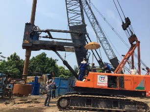 Hình 4 9 Chạy thử không tải bộ công tác khoan và thiết bị đo Bước 5 Đo 3