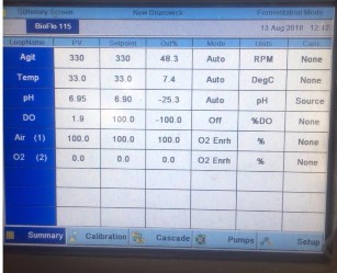 Hình 22 Hệ thống lên men vi khuẩn DS29 lúc 8g Hình 23 Mật độ vi khuẩn Bacillus 9