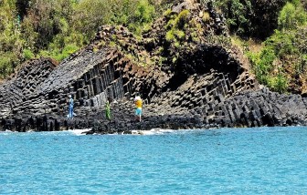 Hình 3 2 Cảnh quan khu vực gành Đèn gành Đá Đĩa ảnh Nguyễn Hữu Xuân 3 3