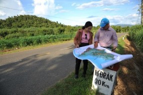 Khu vực đồi núi phía Tây huyện Sông Hinh Suối khoáng nóng Triêm Đức Hồ Xuân 26