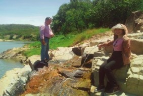 Khu vực đồi núi phía Tây huyện Sông Hinh Suối khoáng nóng Triêm Đức Hồ Xuân 27