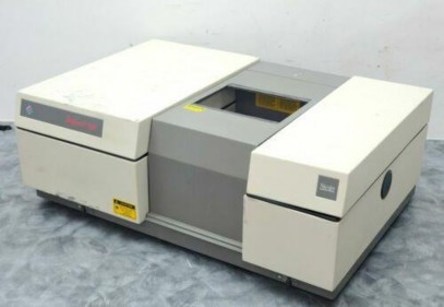 Hình 3 7 Thiết bị IMPACT 410 Nicolet dùng để đo phổ FTIR c Phổ phân tán 5