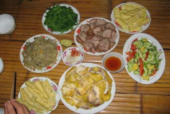 Mâm cỗ của người Thái 8