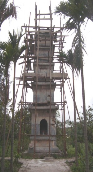 Hệ thống tháp Hệ thống tháp Các bức chạm khắc 7