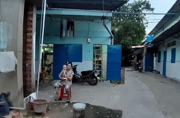 Một nơi giữ trẻ con công nhân đơn thân Con công nhân đơn thân tại một nơi 2