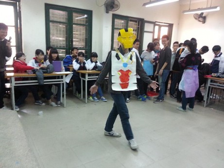 2 5 Giờ học thiết kế thời trang của học sinh trường THCS Tô Hoàng Nguồn 5