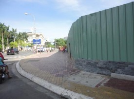 Hình 4 7 Đoạn đường không có cây xanh trên đường Lý Bôn Nguồn Tác giả 3