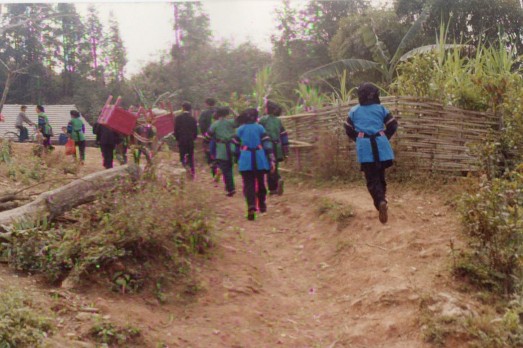 Phụ lục 5 15 Đoàn đưa dâu trên đường về nhà trai Phụ lục 5 16 Cô dâu 4