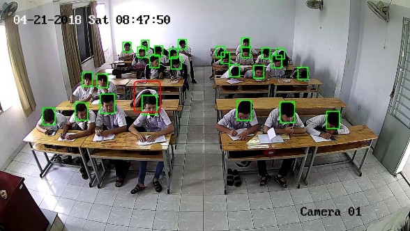 Hình 4 3 Đối tượng bị vật thể che khuất tại lớp TĐC34A Hình 4 4 Phát hiện 1