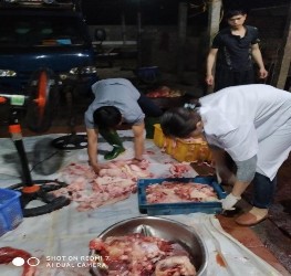 Cân các thành phần thân thịt Đo pH thịt Mẫu thịt được vận chuyển đến 3