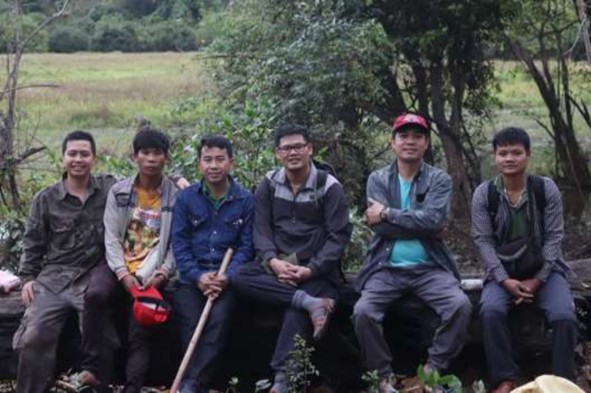 6 Nhóm điều tra ở tỉnh Khăm Muôn và tỉnh Húa Phăn 7 Hinh ảnh Điều tra thực 9
