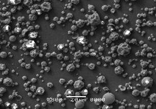 a b Hình 3 27 Mẫu sau khi sấy được chụp bằng kính hiển vi điện tử SEM a 4