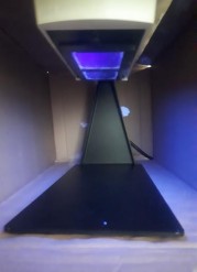 Đèn UV ở bước sóng 254 nm Đèn UV ở bước sóng 365 nm Hình 6 Đèn chiếu tia UV 9