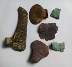 Bia Thành Thái niên hiệu thứ 19 Rìu đá tại thành Bản Phủ Làng đá Khuổi Ky 11