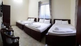 Hình 3 7 Cơ sở lưu trú và nhận xét của khách hàng về Khách Sạn Xuân Anh Côn 2