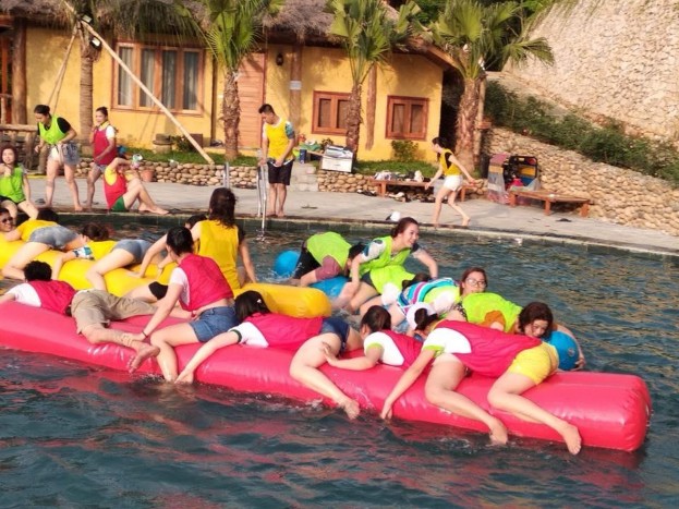 Nẵng Hình ảnh đồ chơi bóng hơi gậy hơi để làm các hoạt động Team building 9