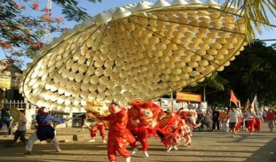 Hình ảnh giới thiệu Festival Nghề truyền thống Huế Diễu hành đường phố 14