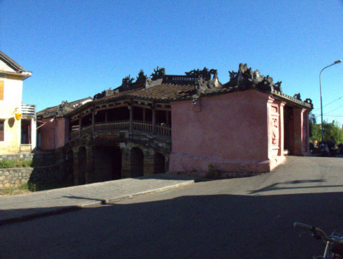 Ảnh 8 Chùa Cầu Ảnh 9 Chùa Ông Quan Công Miếu Ảnh 10 Giếng cổ 8