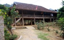 Hình 1 14 Nhà sàn của dân tộc Thái Hình 1 15 Nhà trình tường người Hà Nhì 2