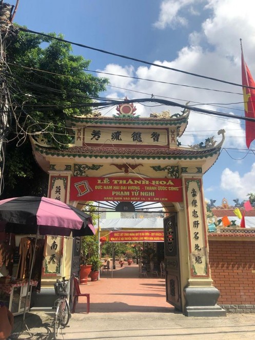 Cổng lăng thờ Phạm Tử Nghi Hình ảnh lễ hội truyền thống Lăng miếu Đôn 2