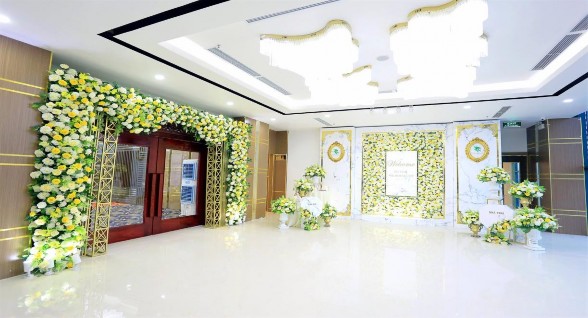 Sảnh tầng 3 Hội trường Amber Tầng 4 Sảnh tầng 4 Quầy bar và các bàn ngoài 7