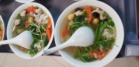 Canh ngũ vị Xôi xéo mỡ hành Nộm cổ hũ dừa thịt xá xíu Soup cua Bưởi 5 roi Cá 7