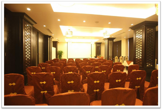 Khu vực hội trường Phòng Executive King 8