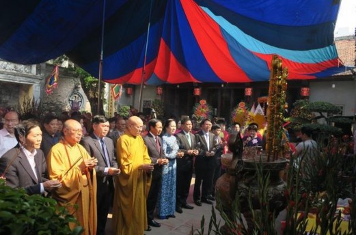 Hình ảnh Nghi thức dâng hương trong lễ cáo yết tại đền Nghè 5